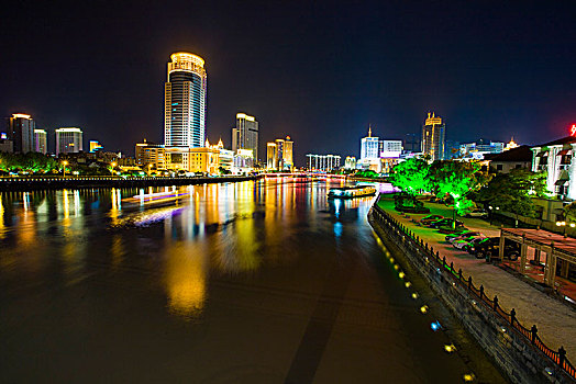 lo rong bạch kim