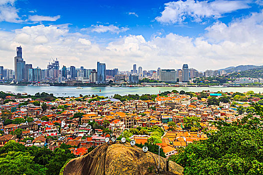 than tai du doan mien nam