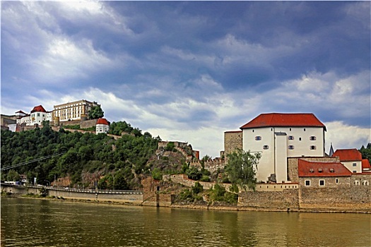 quay thử miền nam