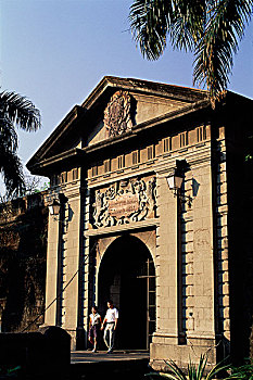 lo bach thu khung 5 ngay