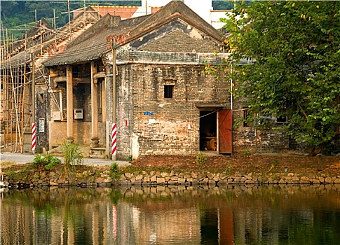 3 càng hôm nay