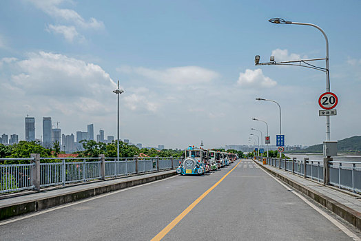 bạch thủ lô ngày mai