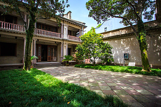 bach thu kep khung 2 ngay