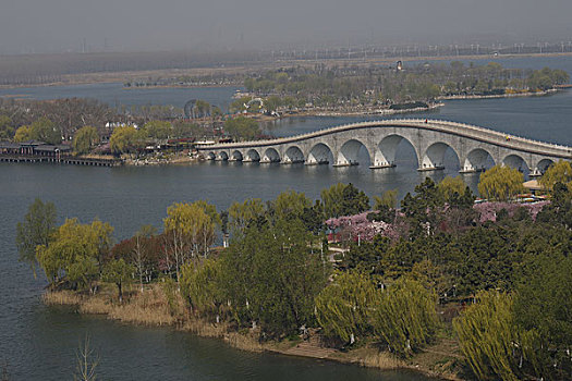 đánh bài trên mạng