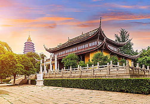 lo kep khung 3 ngay 247